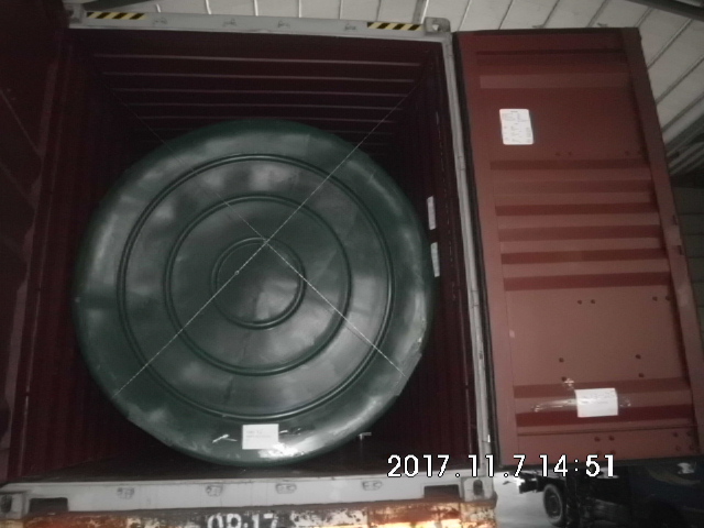 huge-storage-tanks